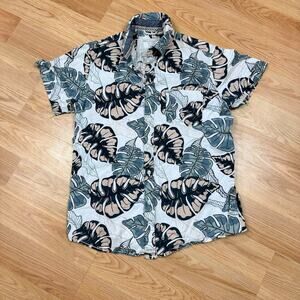 Free planet Button-Up Shirt Men’s Small White Vacation Floral Hawaiian Cotton